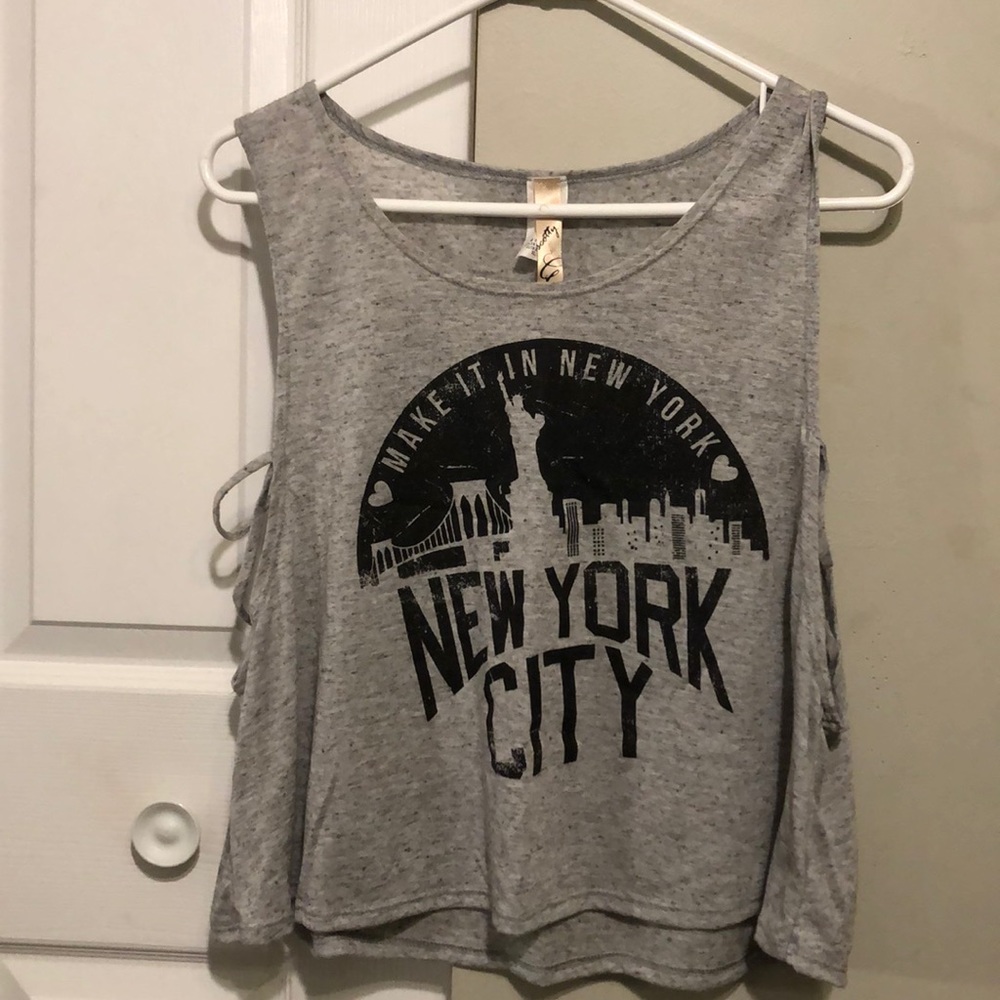 Cute New York crop top
